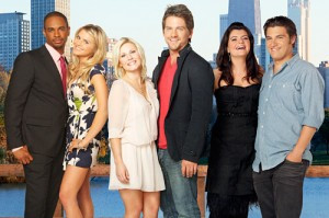 Alt: The cast of Happy Endings posing for a promotional photo. From left to right: Adam Pally, Casey Wilson, Damon Wayons Jr., Elisha Cuthbert, Zachary Knighton, and Eliza Coupe. This image showcases the ensemble cast that contributed to the show's comedic success.