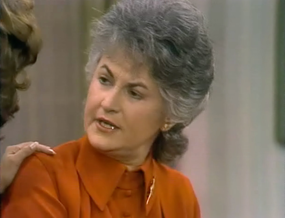 Bea Arthur as Maude Findlay in "Maude's Dilemma"