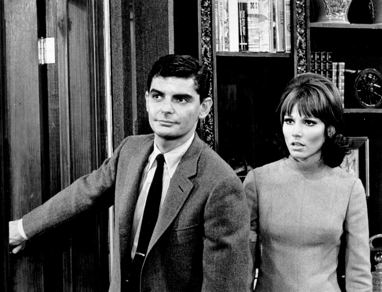 alt text describing image of Richard Benjamin and Paula Prentiss in "He & She"